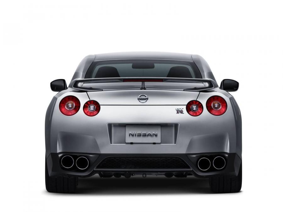  Nissan GT-R 2007 года  (фото 183 из 480)